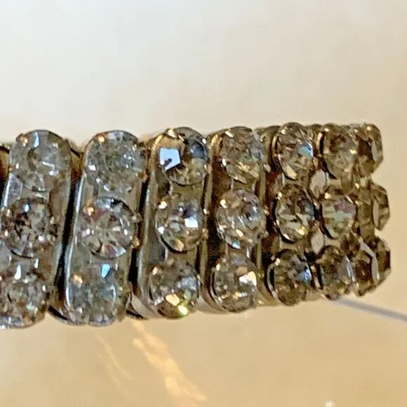 Vintage Brand NY Rhinestone Expansion Bracelet Silver Tone Stretch Hong Kong - Picture 2 of 9